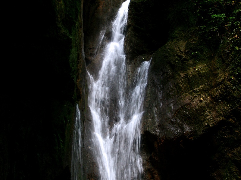 Водопад Тинго Мария